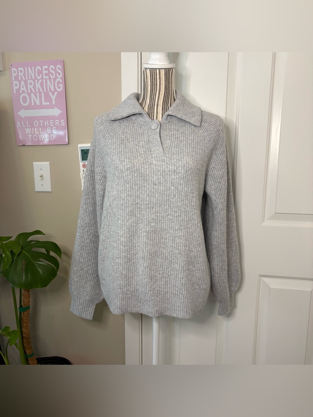 Aerie XS fall winter trendy minimalist poetcore cabincore indie librarian sweate